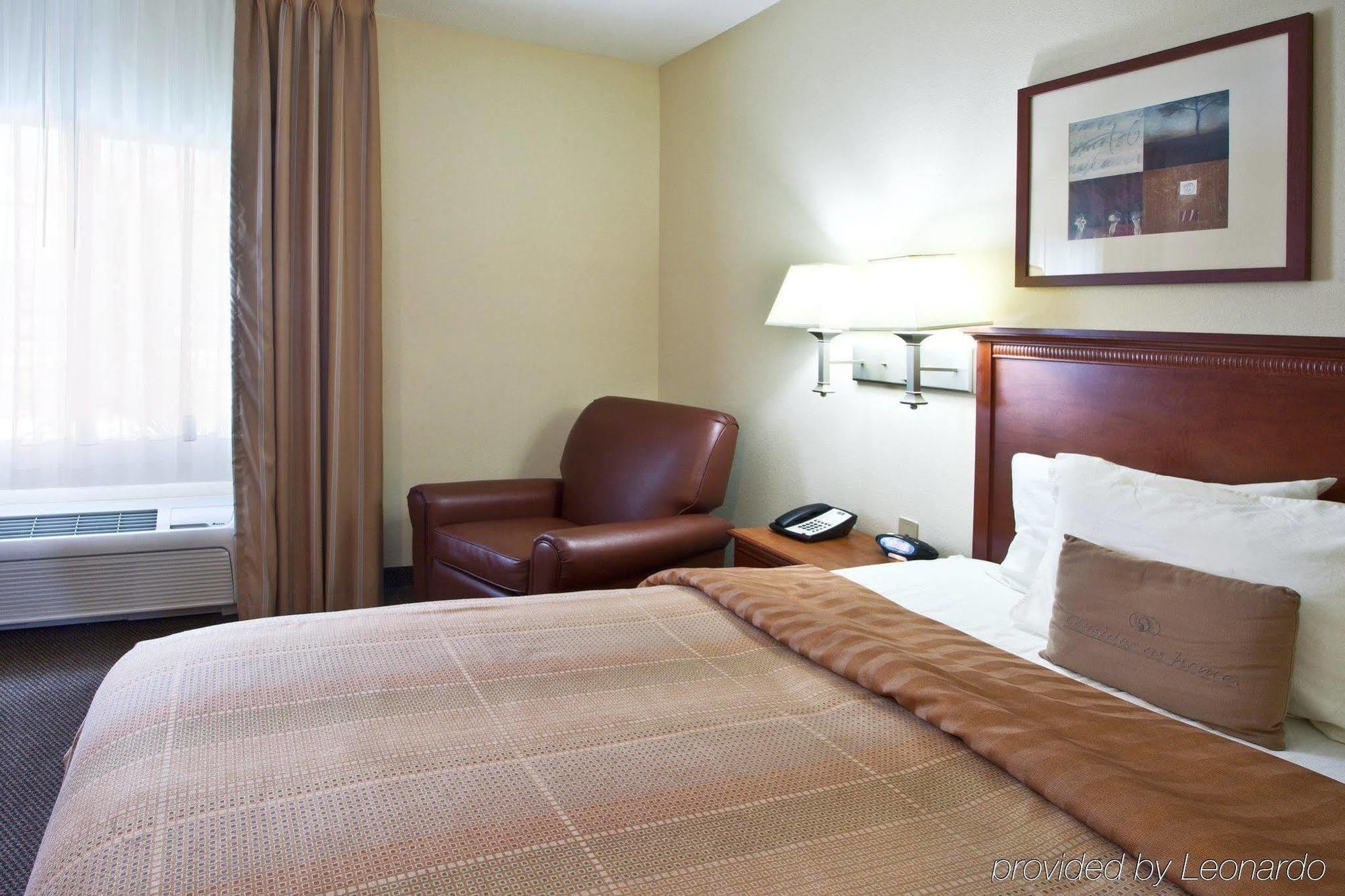 Candlewood Suites Fort Myers/Sanibel Gateway, An Ihg Hotel Oda fotoğraf