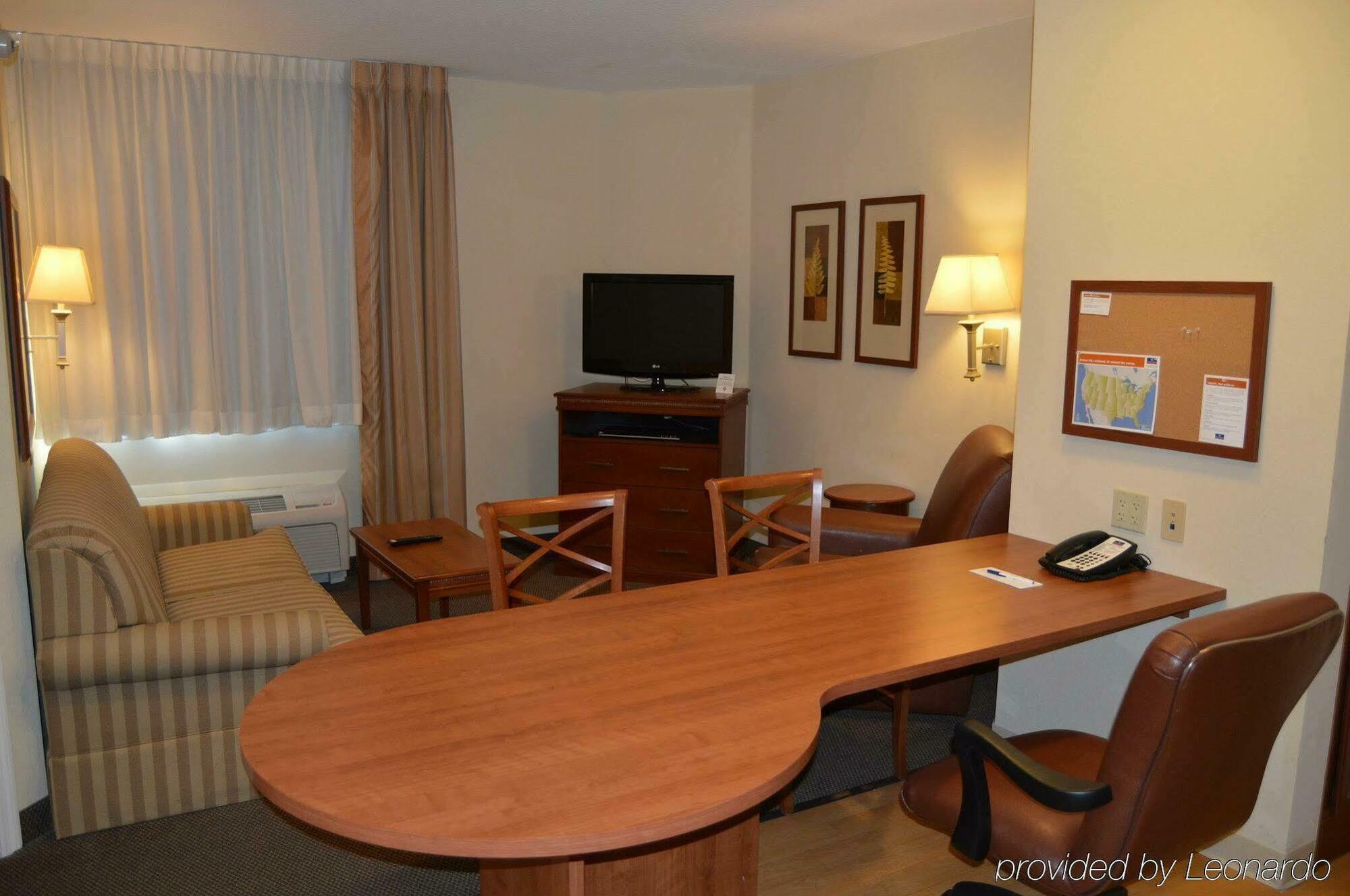 Candlewood Suites Fort Myers/Sanibel Gateway, An Ihg Hotel Dış mekan fotoğraf